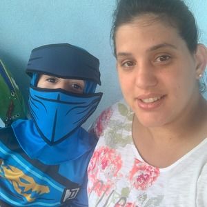 Meet your Posher, Elizabeth